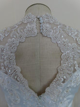 Load image into Gallery viewer, Style 8458 White Size 20 Bridal
